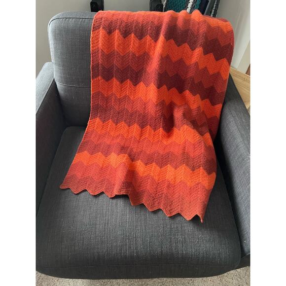 Vintage crochet orange and rust afghan blanket chevron zig zag